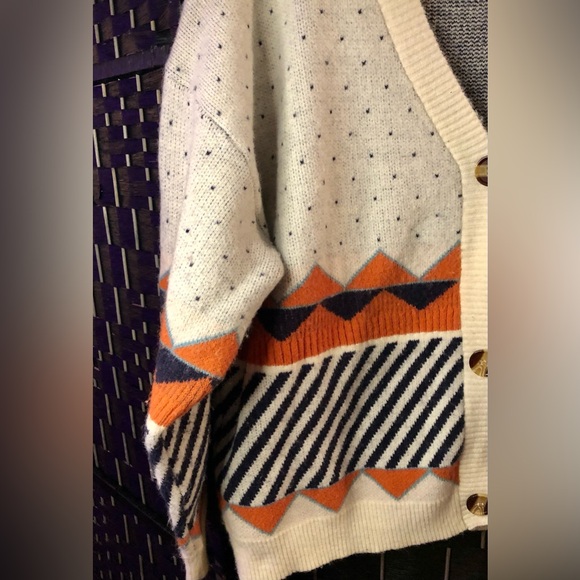 Retro-Inspired Multi-Colored Cardigan - Picture 2 of 5